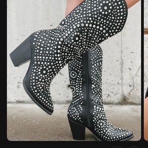 Rhinestone and studded western boots black